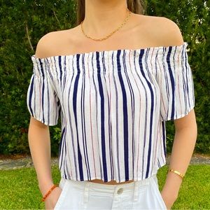 Pull & Bear off the shoulder short sleeve crop top SIZE Small